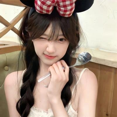 出山陪闪婚老婆闯天下